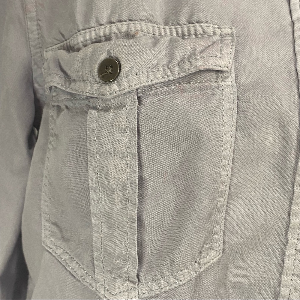 American Eagle Lightweight Chambray Button Down S… - image 4